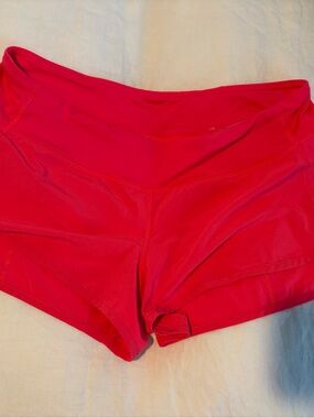 Women’s lululemon Active Shorts - Hot Pink